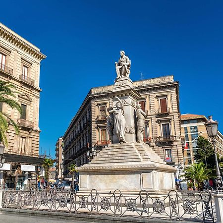 Casa Vacanze Sicilia Bella Villa Catania Bagian luar foto