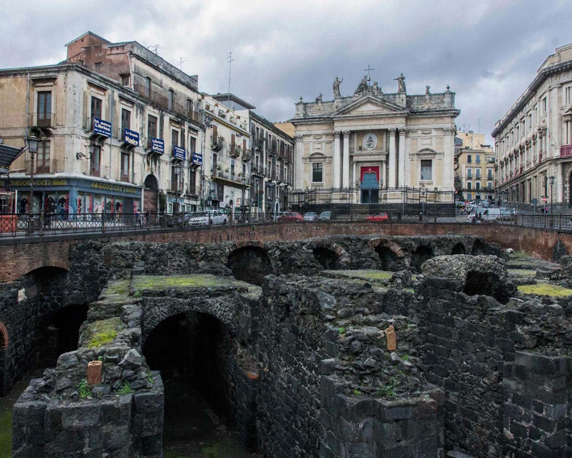 Casa Vacanze Sicilia Bella Villa Catania Bagian luar foto
