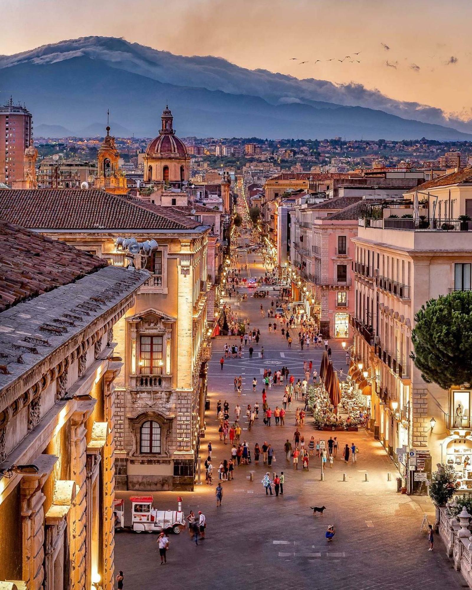 Casa Vacanze Sicilia Bella Villa Catania Bagian luar foto