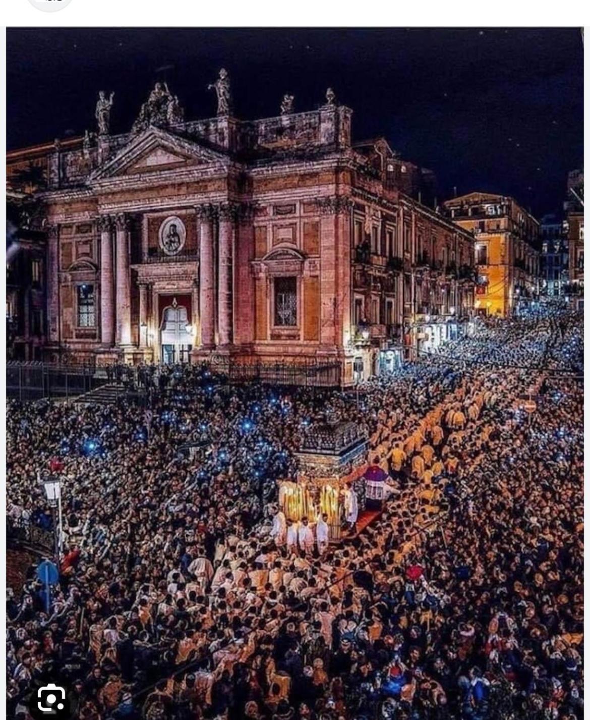 Casa Vacanze Sicilia Bella Villa Catania Bagian luar foto